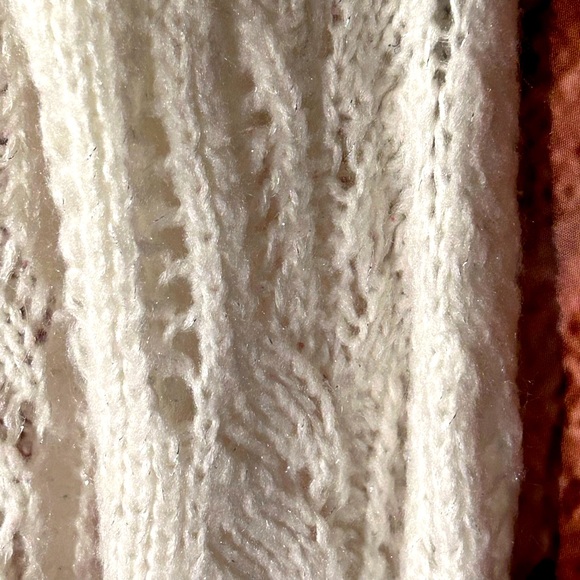 Ivory Open Knit Sparkling Vintage Long-sleeve pull over sweater by Decree - Picture 6 of 10